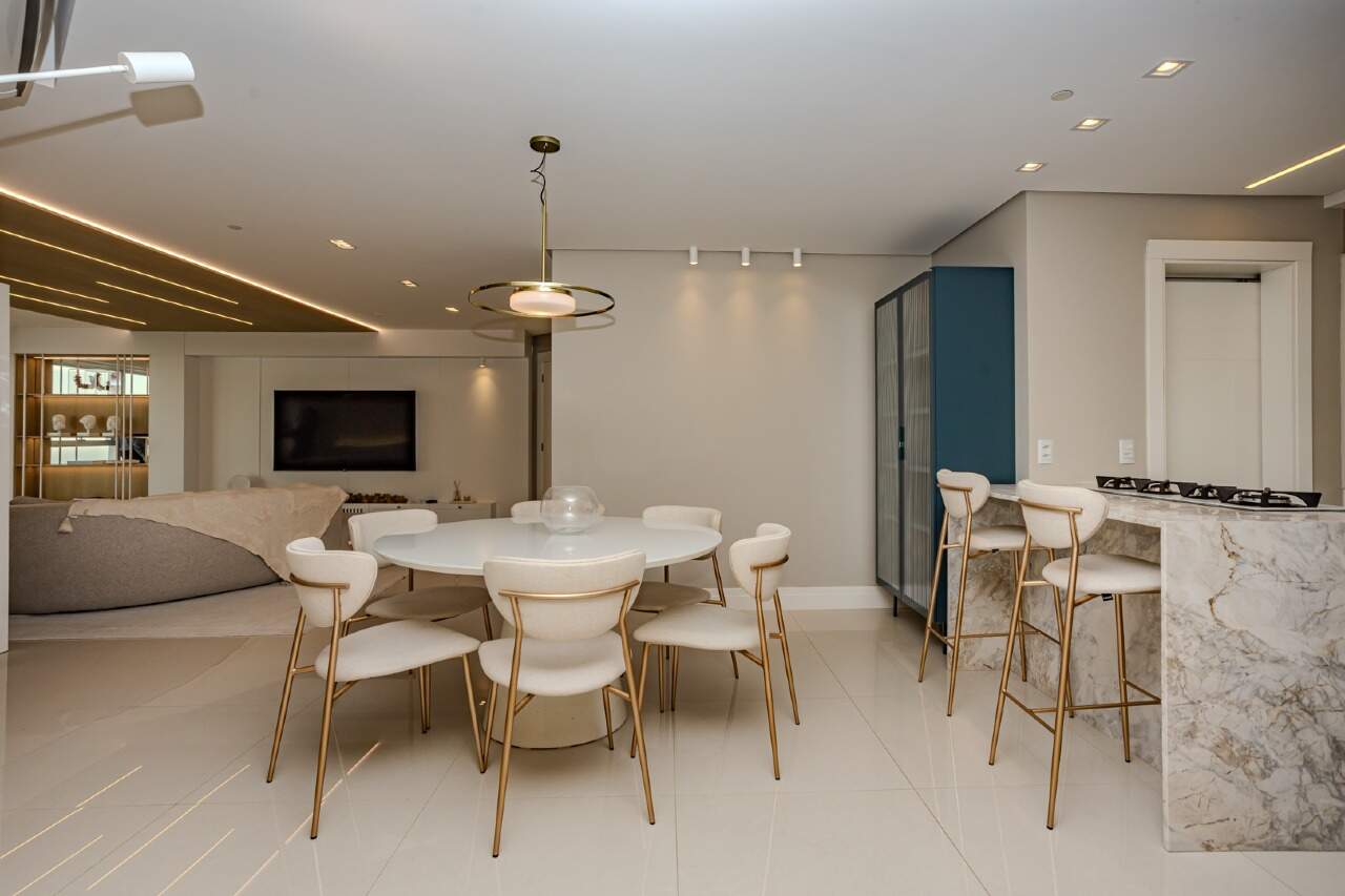 Apartamento à venda no Pioneiros:
