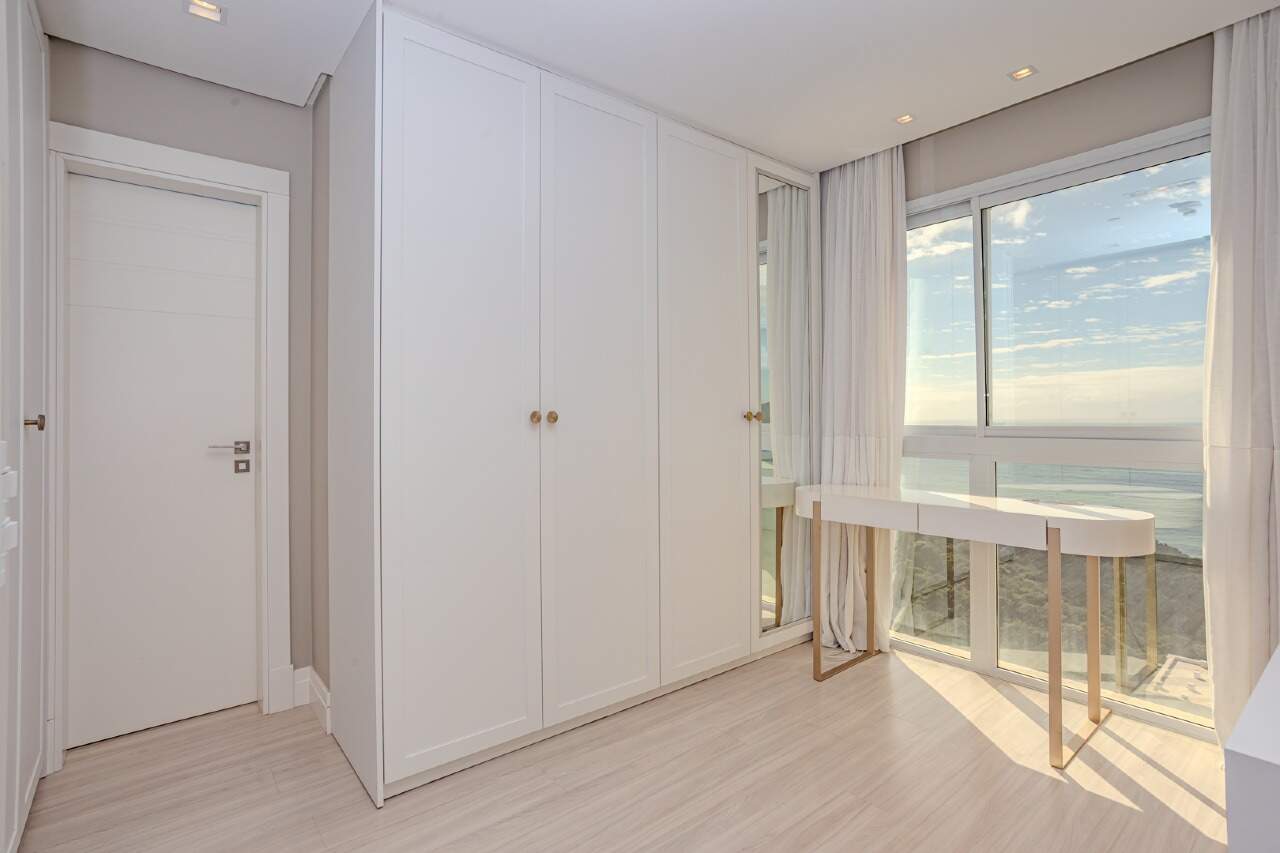 Apartamento à venda no Pioneiros: