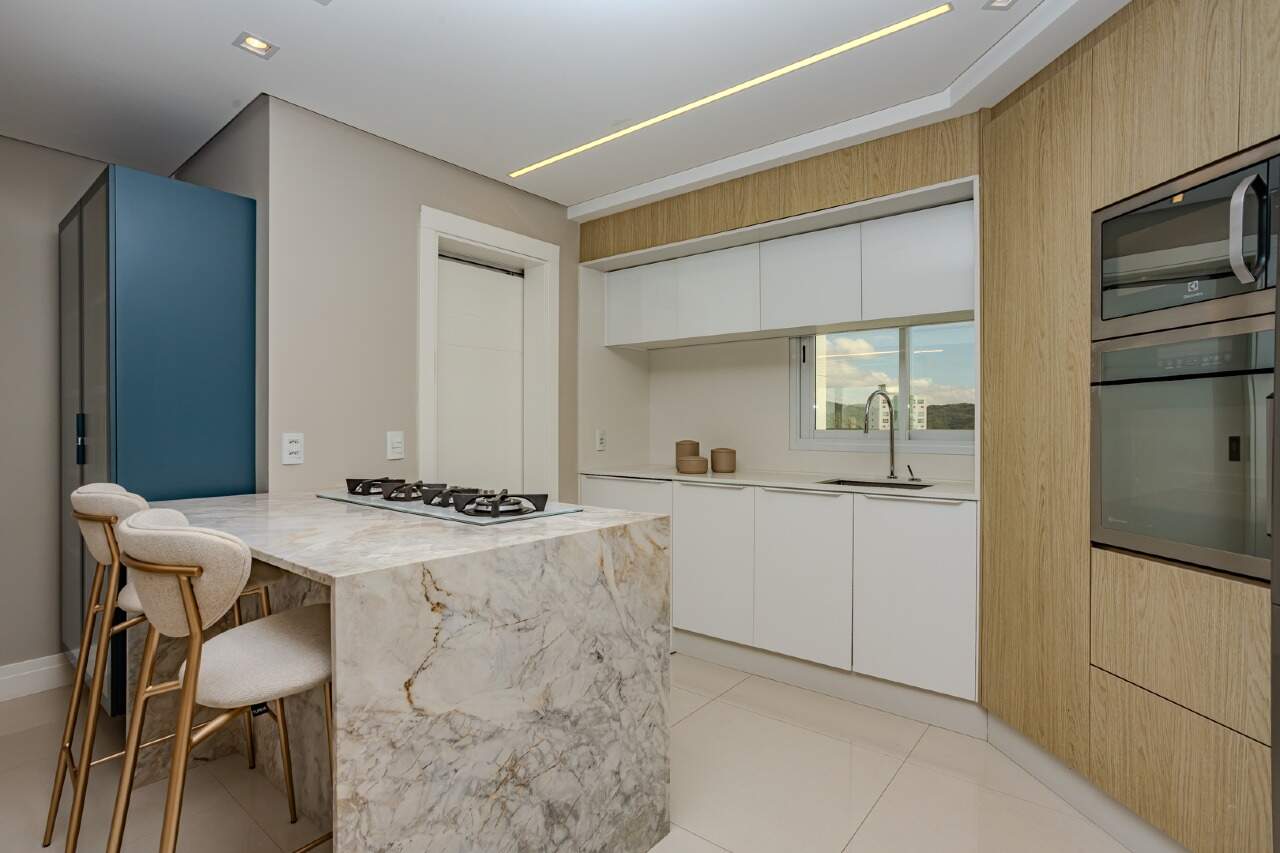 Apartamento à venda no Pioneiros: