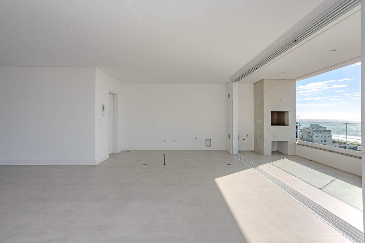 Apartamento à venda no Praia Brava: 