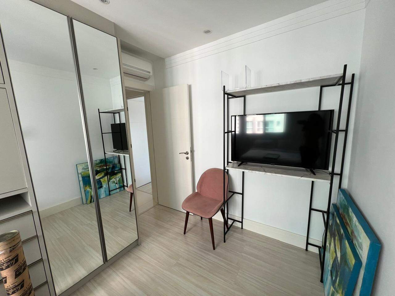 Apartamento para aluguel no Centro: 