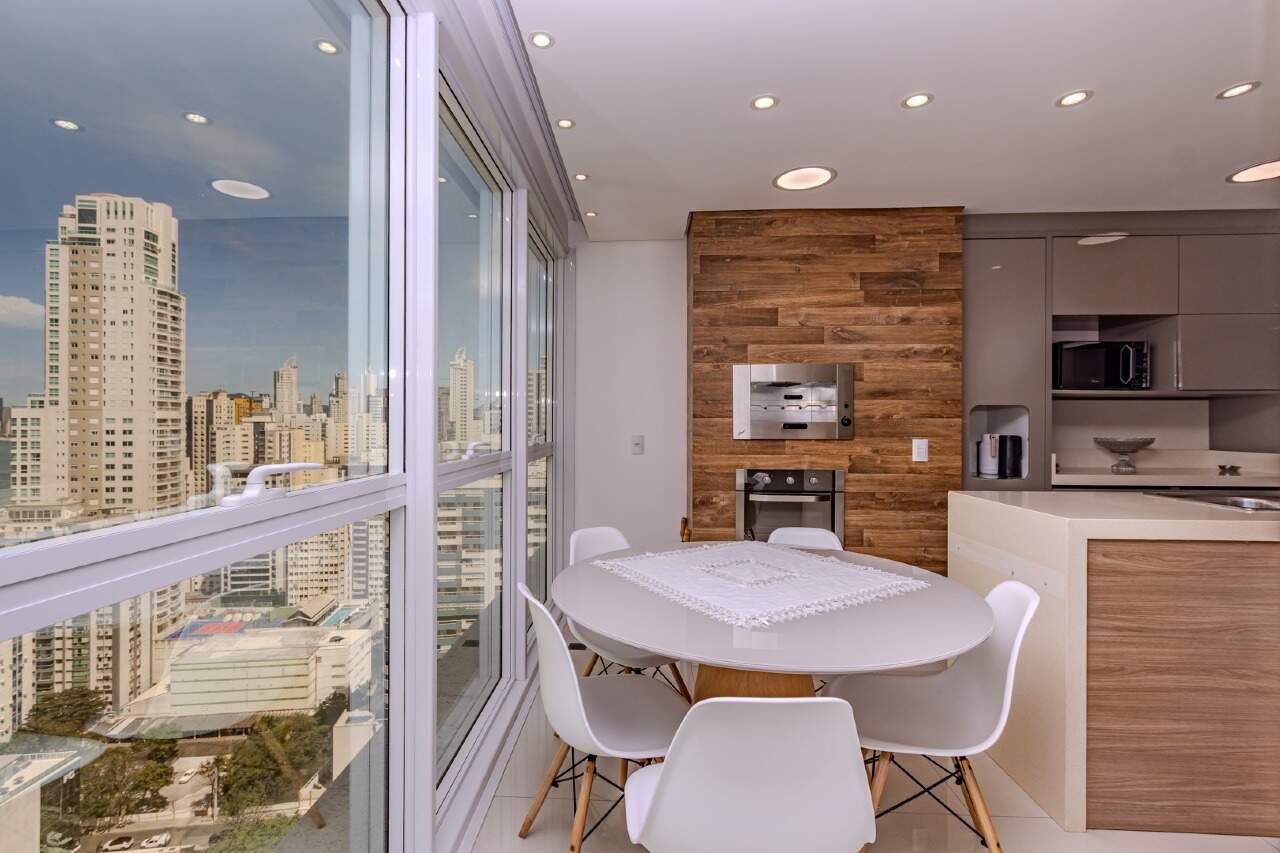Apartamento para aluguel no Centro: 