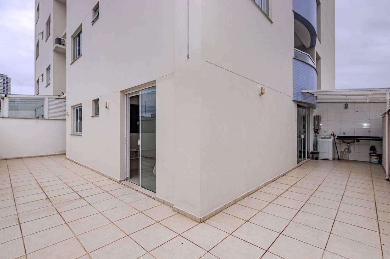 Apartamento diferenciado à venda no Centro: 
