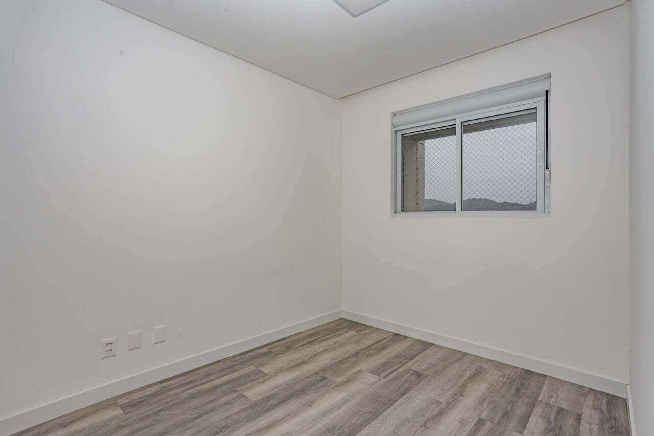 Apartamento para aluguel no Praia Brava:
