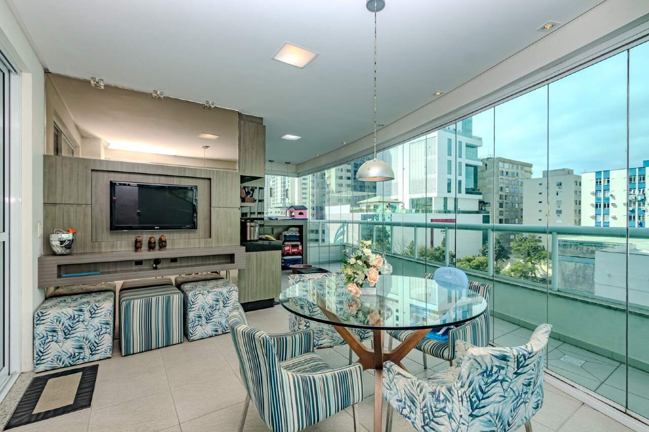 Apartamento diferenciado à venda no Centro: 