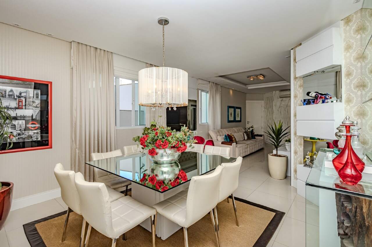 Apartamento diferenciado à venda no Centro: 