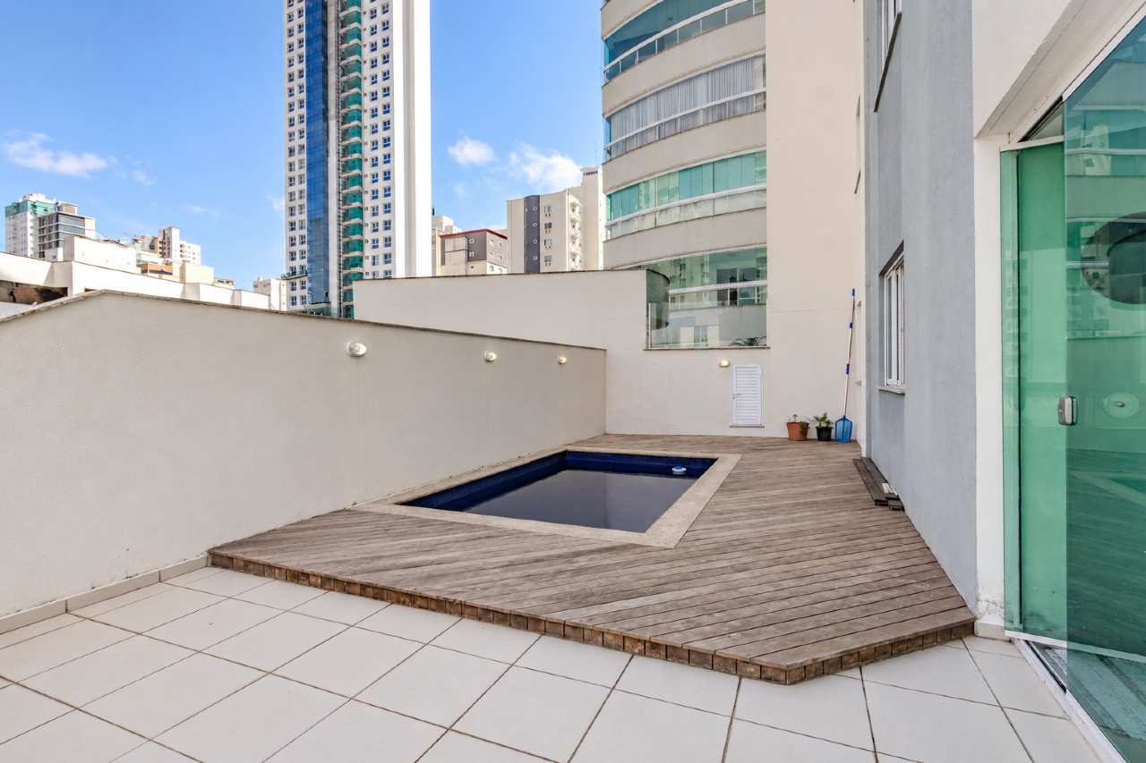Apartamento diferenciado à venda no Centro: 