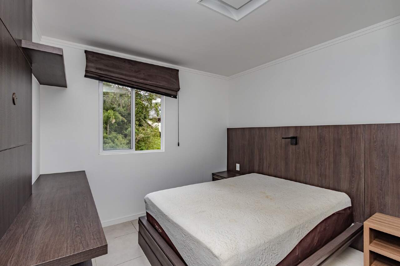 Apartamento para aluguel no Praia Brava: