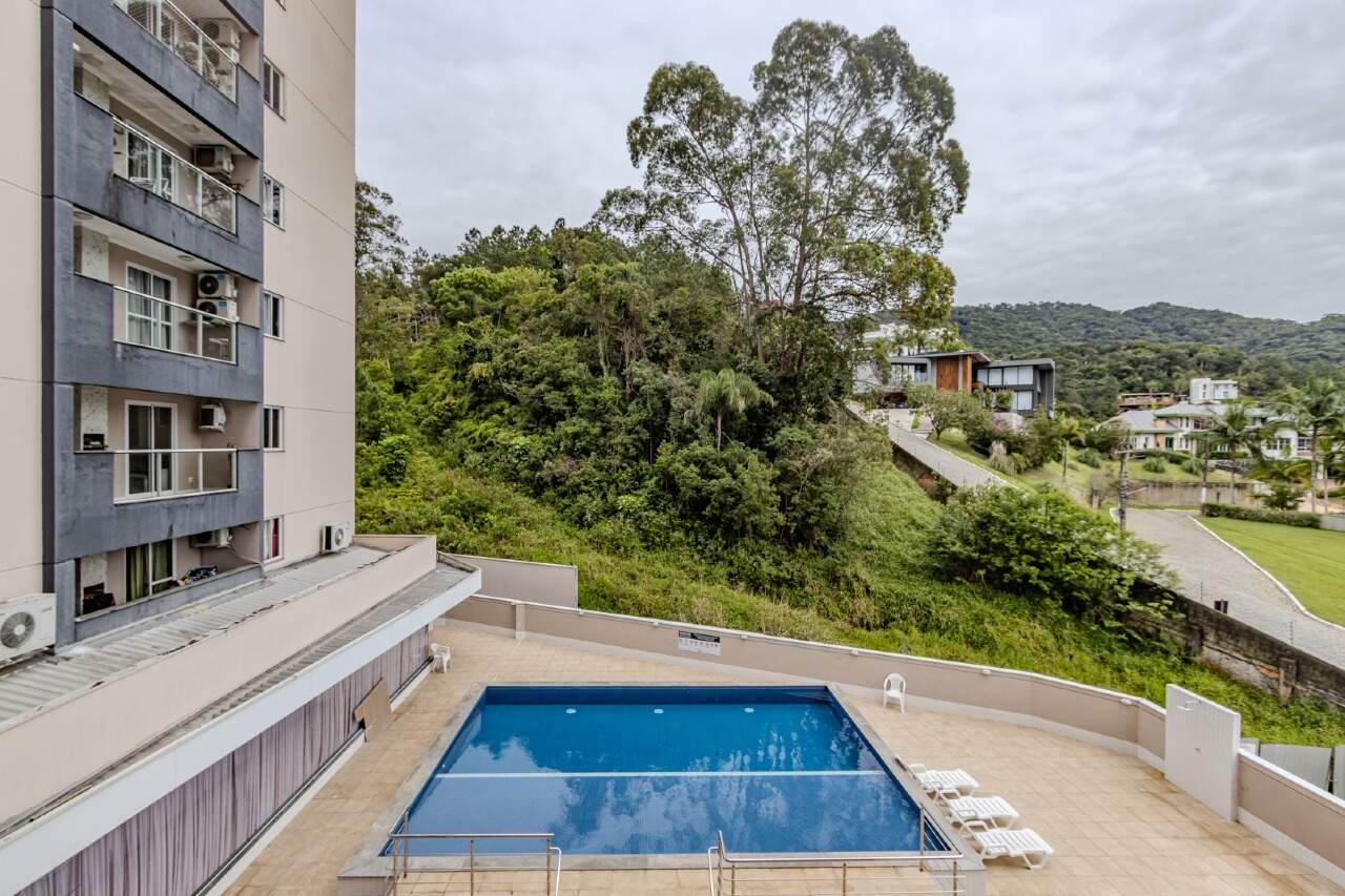 Apartamento para aluguel no Praia Brava: