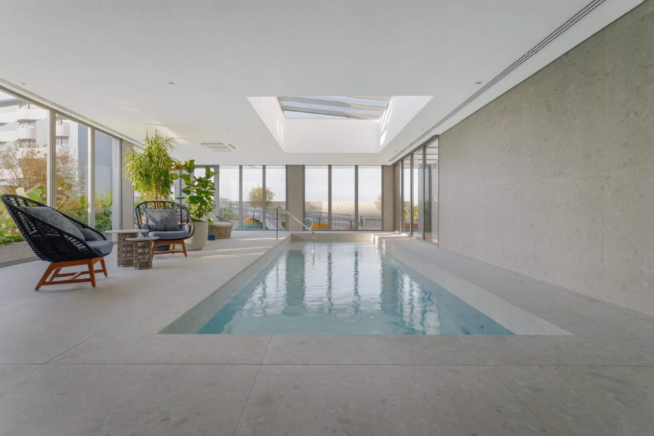 Apartamento à venda no Centro: Piscina coberta do Vivacità