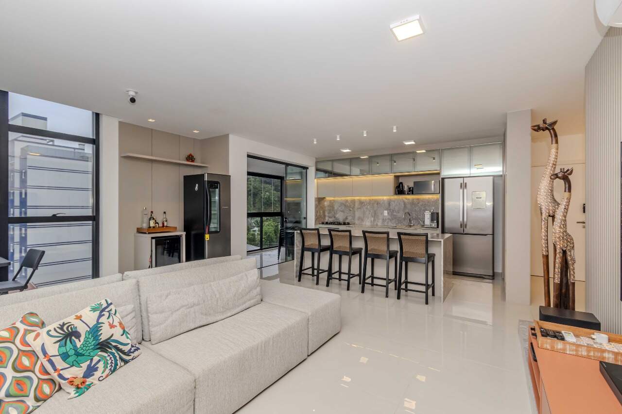 Apartamento para aluguel no Praia Brava: 