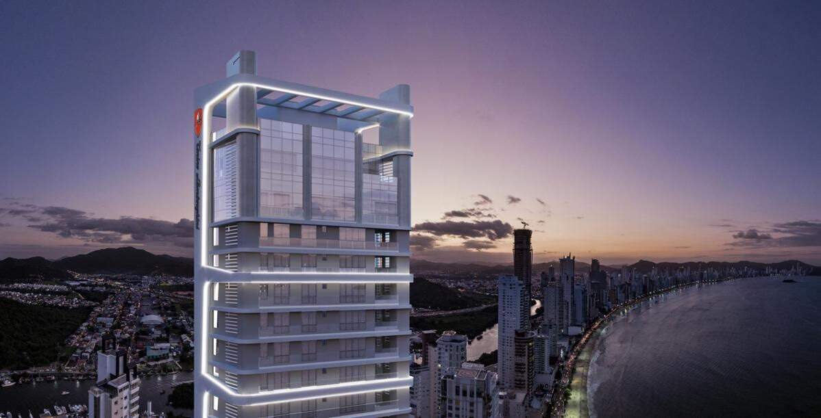Apartamento à venda no Barra Sul: A torre de 170 metros ao entardecer, com a baía da Praia Central (fotomontagem ilustrativa)