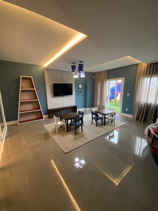 Apartamento à venda no Barra Sul: Brinquedoteca do Marina Beach Towers