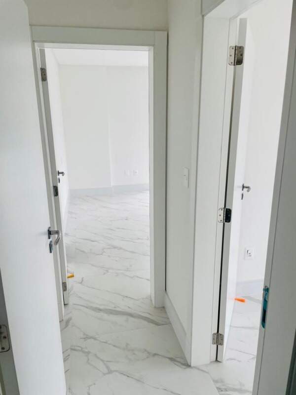 Apartamento à venda no Praia Brava: Circulação entre os dormitórios