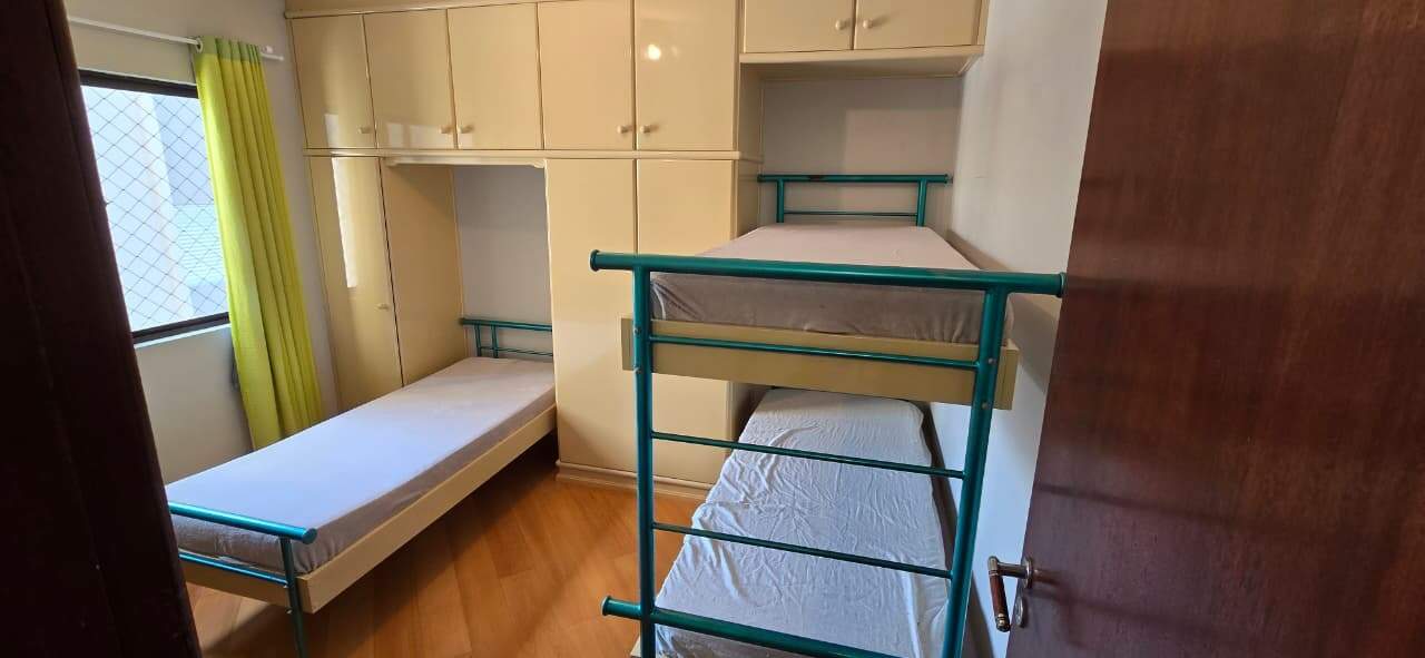 Apartamento à venda no Centro: Terceiro dormitório do apartamento.