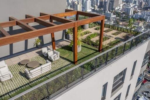 Apartamento à venda no Centro: Pergolado no rooftop do Space Soul