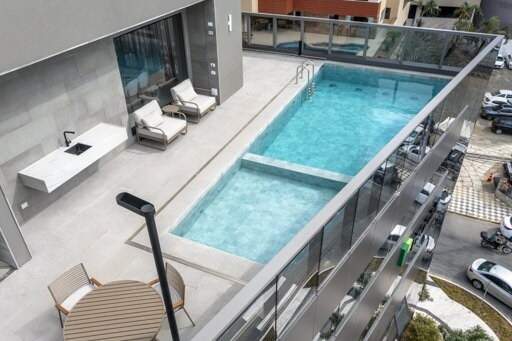 Apartamento diferenciado à venda no Centro: Piscina externa do Space Soul