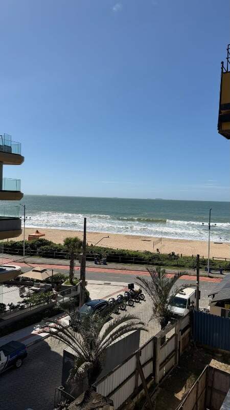 Cobertura à venda no Praia Brava: Vista para o mar registrada durante a obra