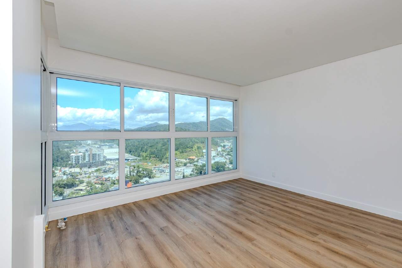 Apartamento à venda no Praia Brava: 