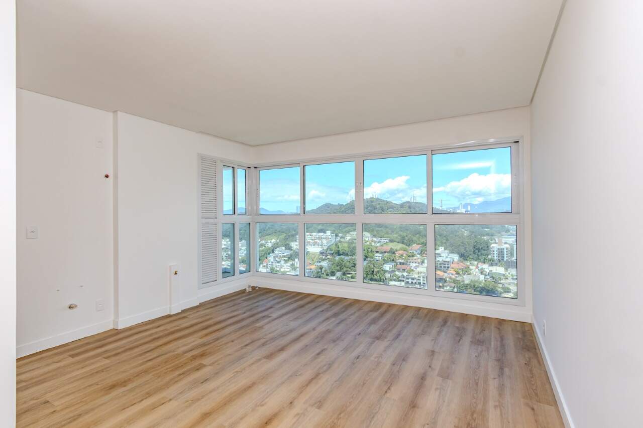 Apartamento à venda no Praia Brava: 