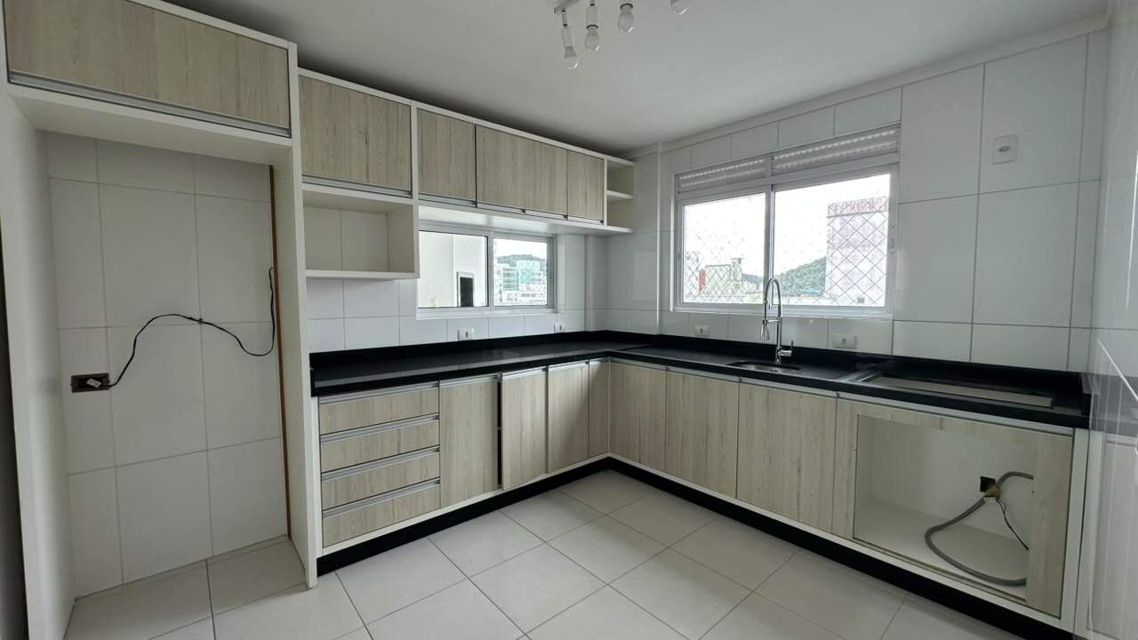 Apartamento para aluguel no Pioneiros: