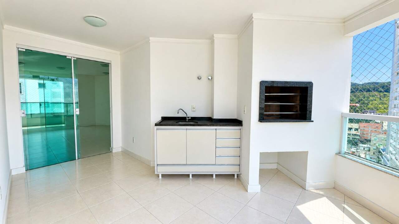 Apartamento para aluguel no Pioneiros: 