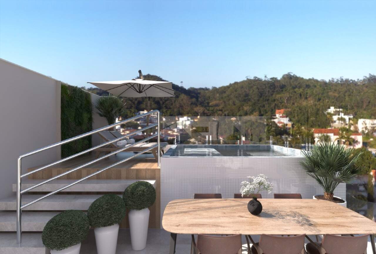 Cobertura à venda no Cabeçudas: Terraço da cobertura de 180 m² com mesa, degraus e piscina (imagem ilustrativa)