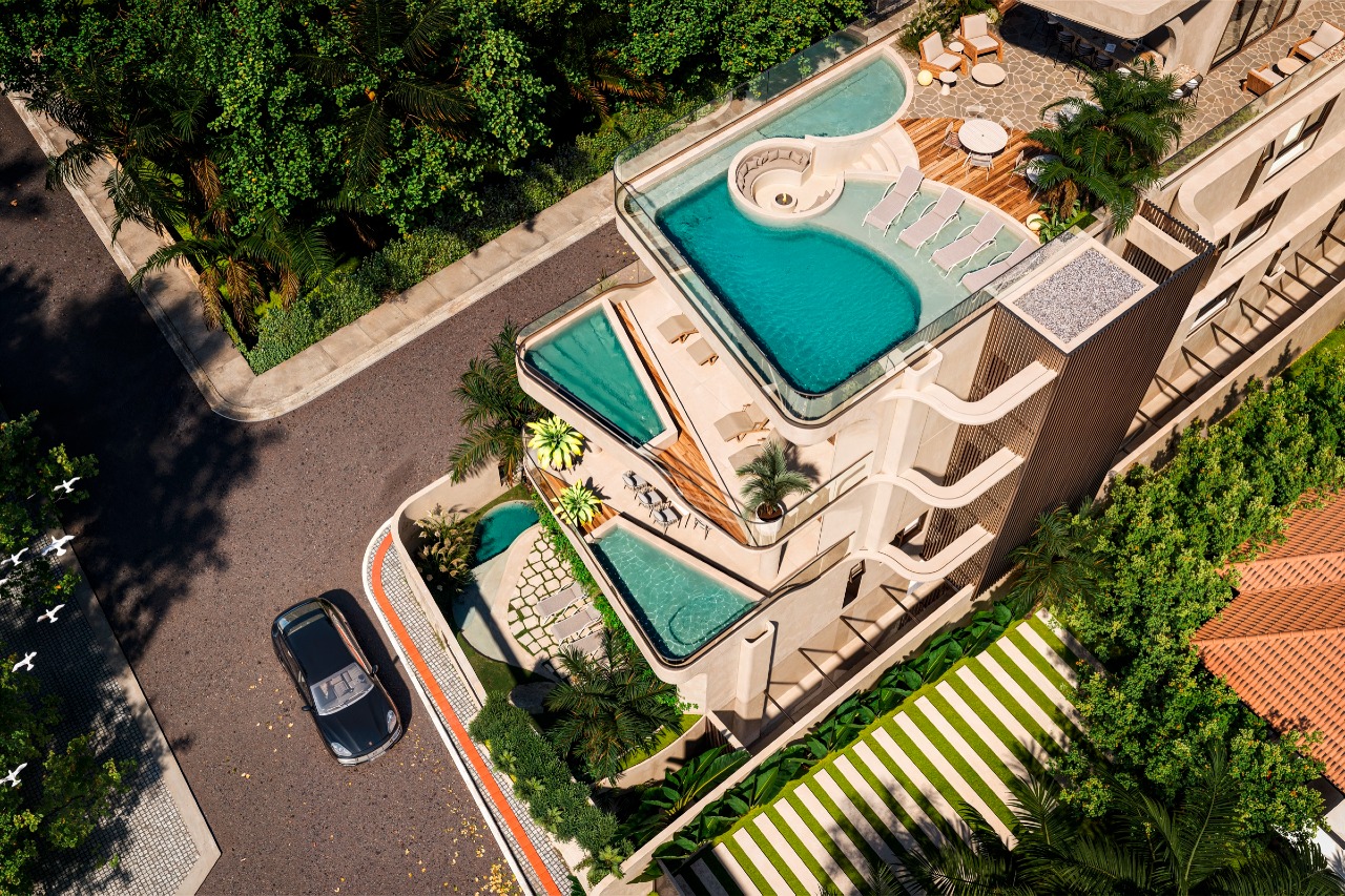 Cobertura à venda no Cabeçudas: Rooftop de lazer visto do alto, com as piscinas voltadas para o mar (imagem ilustrativa)