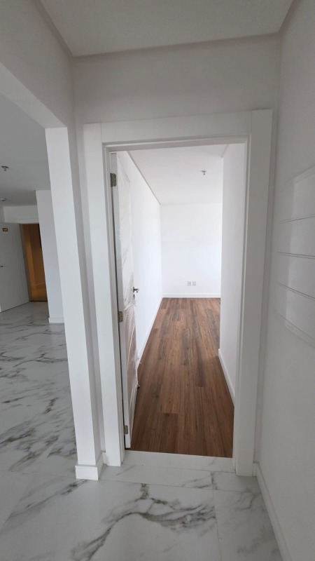 Apartamento à venda no Centro: Circulação da ala das suítes