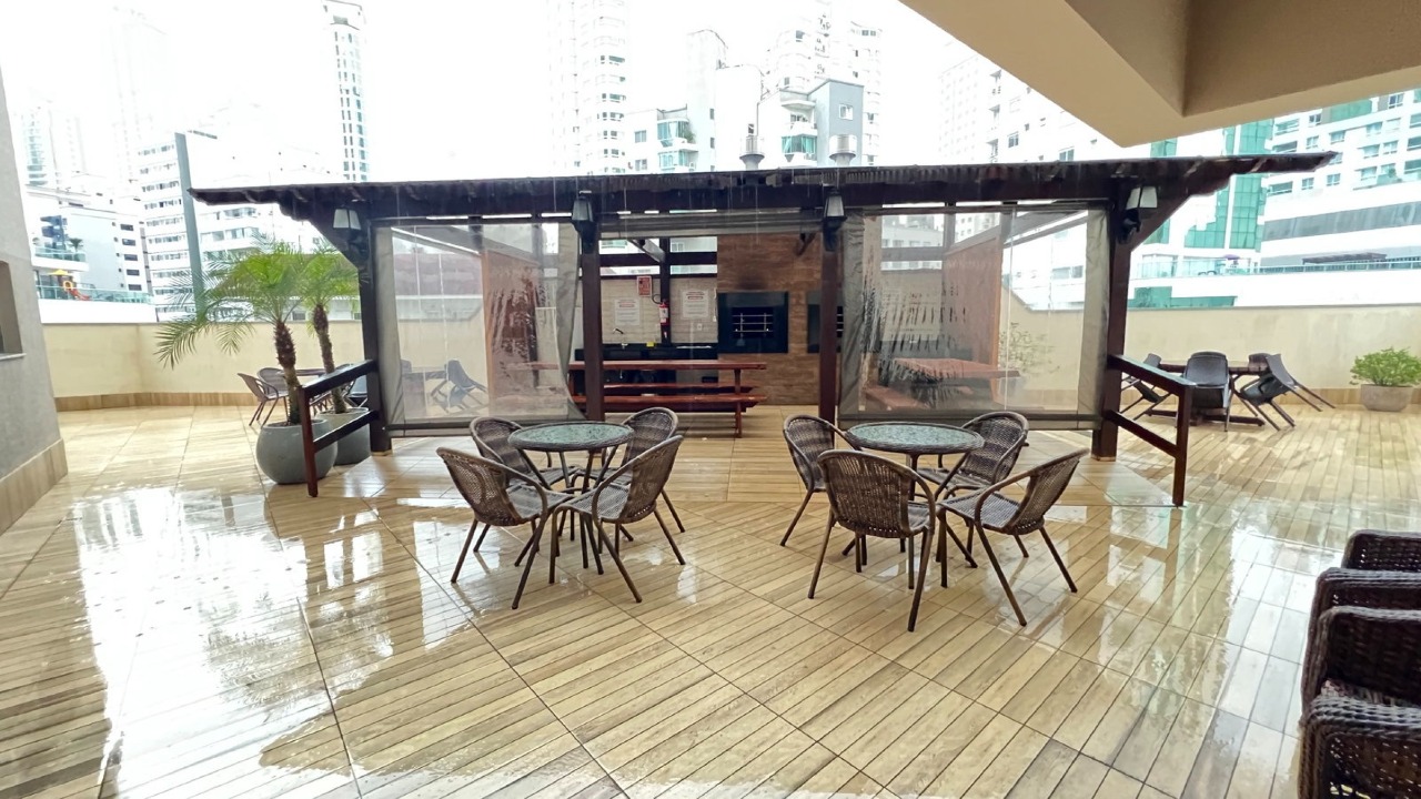 Apartamento à venda no Centro: Quiosque com churrasqueira no terraço do Dom Gabriel