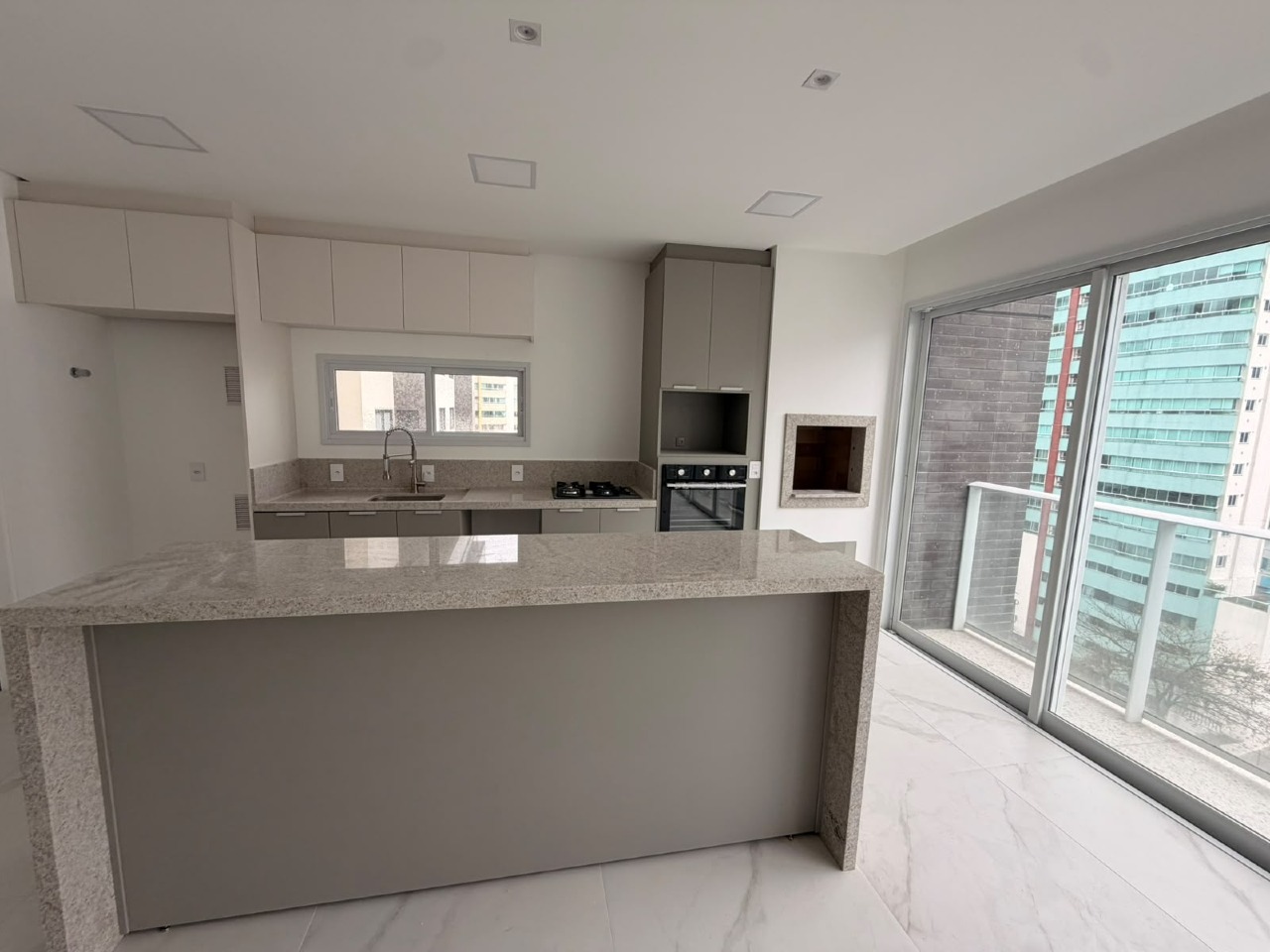 Apartamento para aluguel no Centro: 