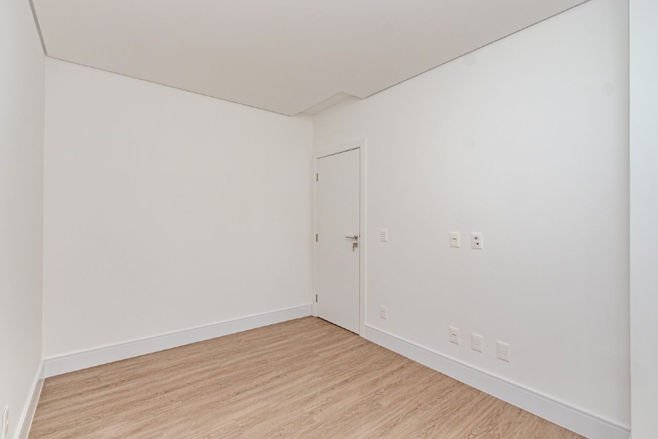 Apartamento à venda no Praia Brava: 