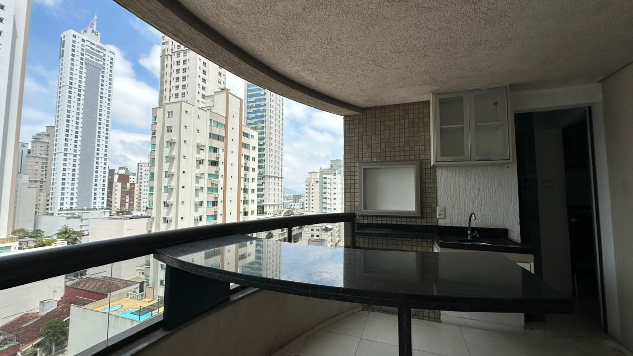 Apartamento para aluguel no Centro: 