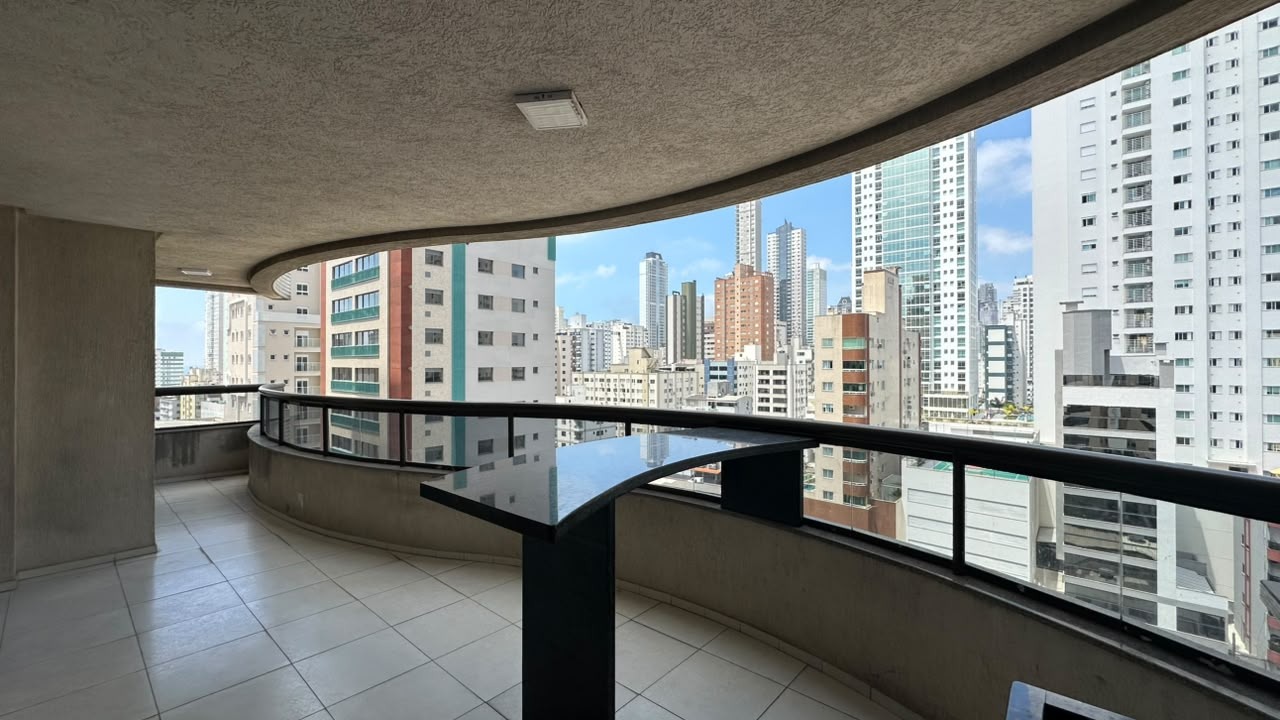 Apartamento para aluguel no Centro: 