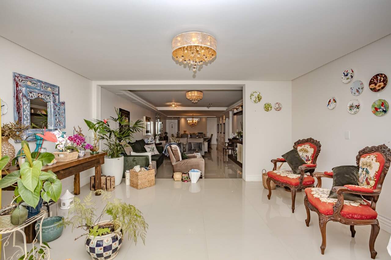 Apartamento diferenciado à venda no Centro: 