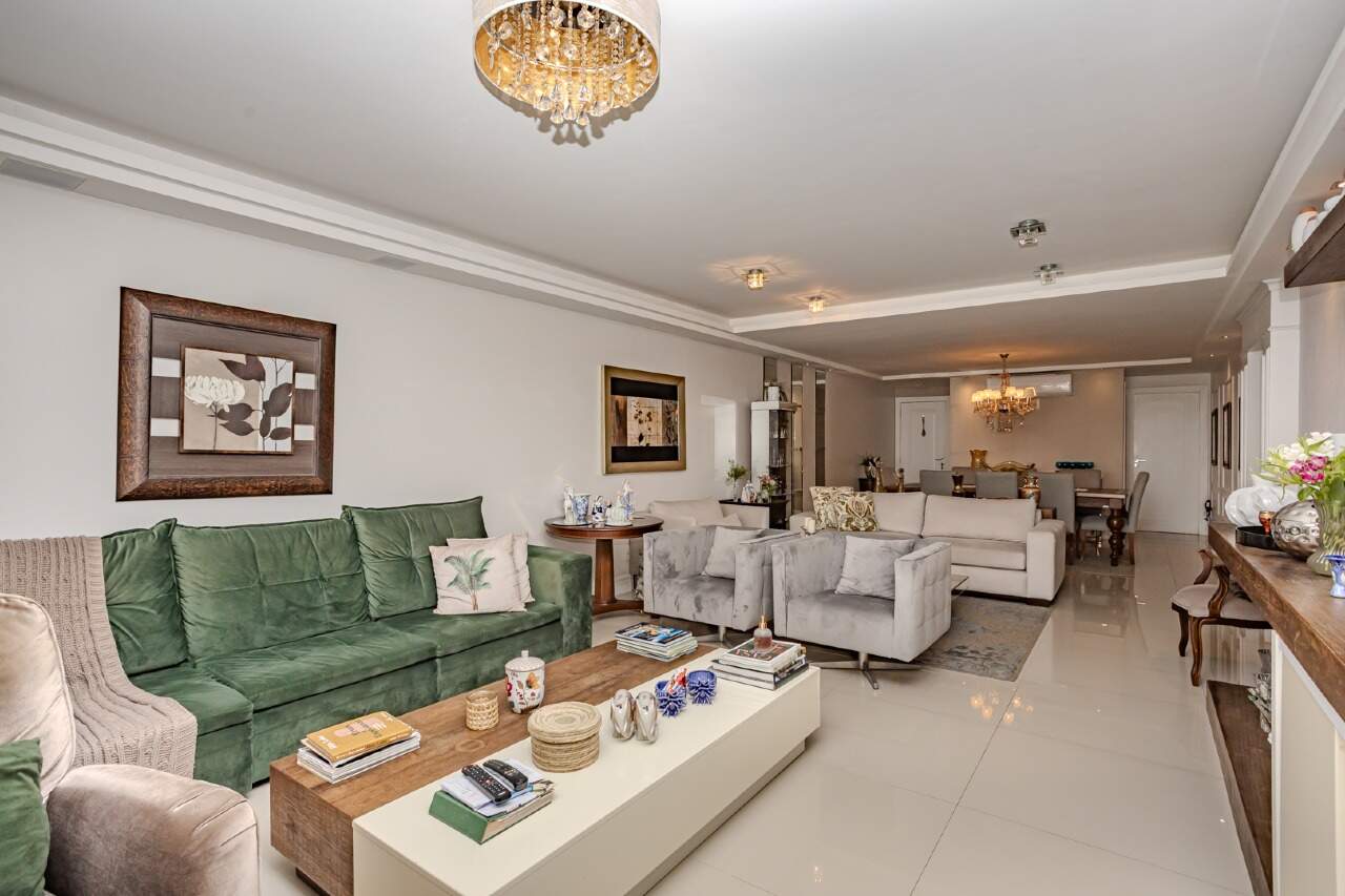 Apartamento diferenciado à venda no Centro: 