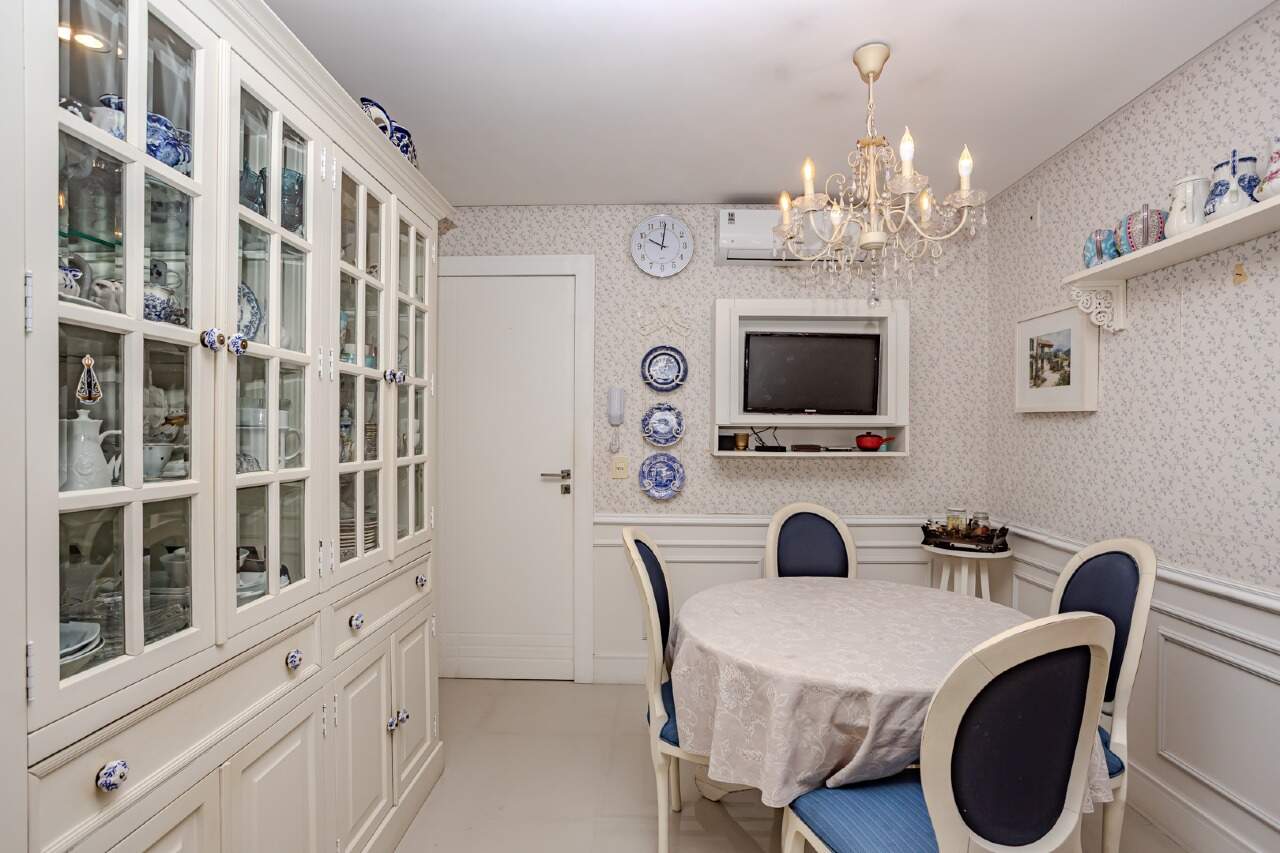Apartamento diferenciado à venda no Centro: 