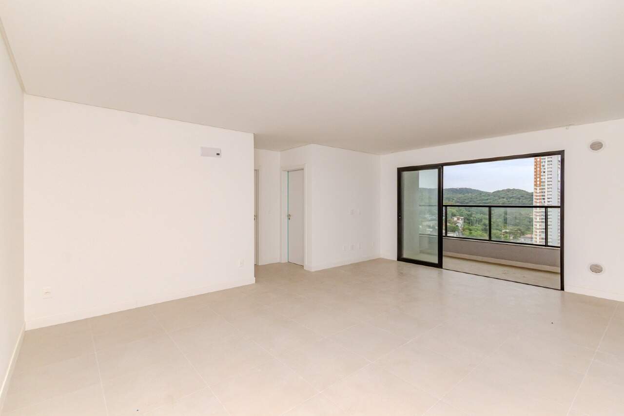 Apartamento à venda no Praia Brava: 