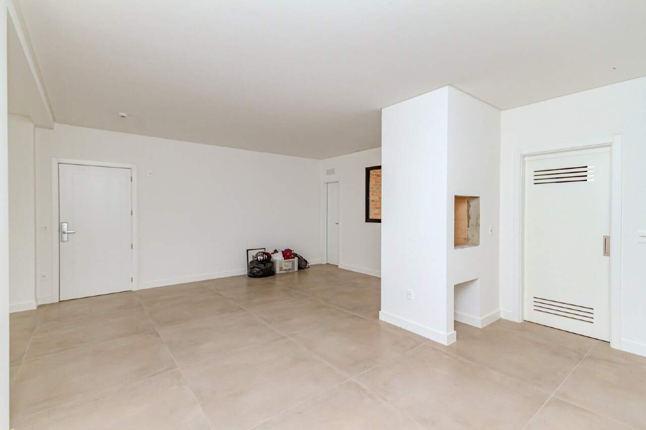 Apartamento à venda no Centro: Living integrando ambientes sociais