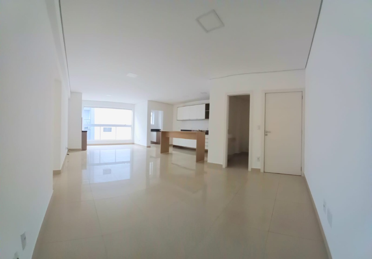 Apartamento à venda no Centro: Living integrado à cozinha