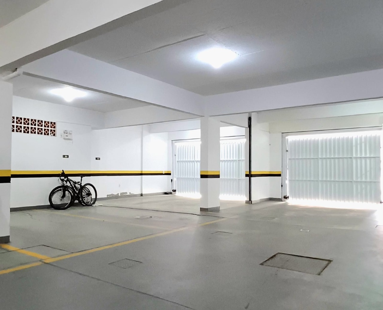 Apartamento à venda no Centro: Garagem coberta
