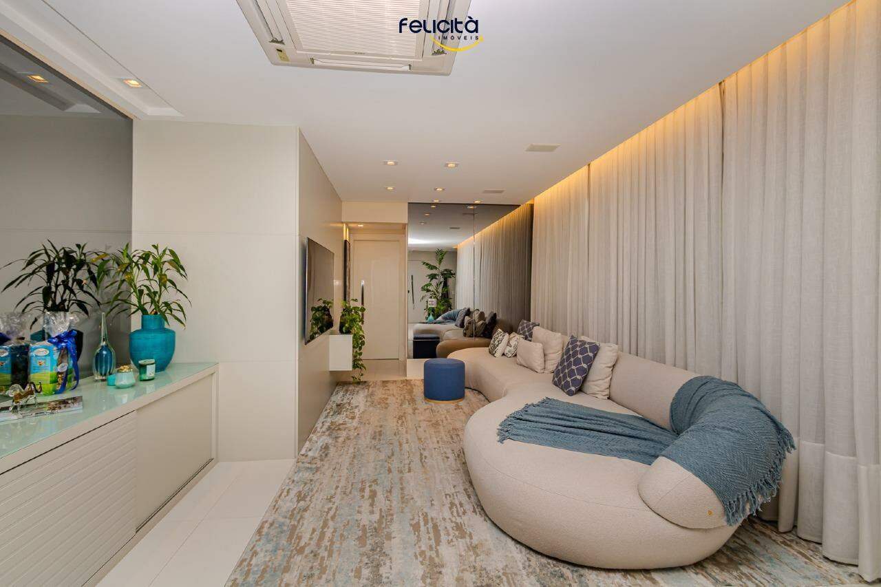 Apartamento de 3 quartos, 137m² no bairro Centro, em Balneário Camboriú | Eu Corretor