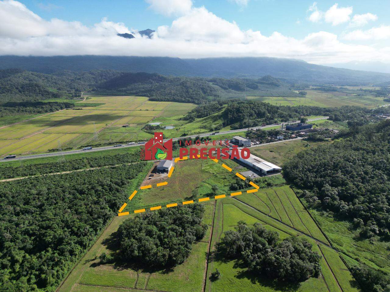 Lote à venda no Industriais: 