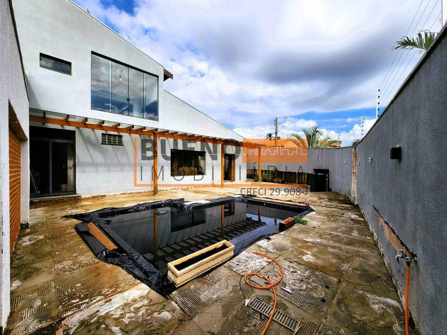 Casa à venda no Parque Olaria: 