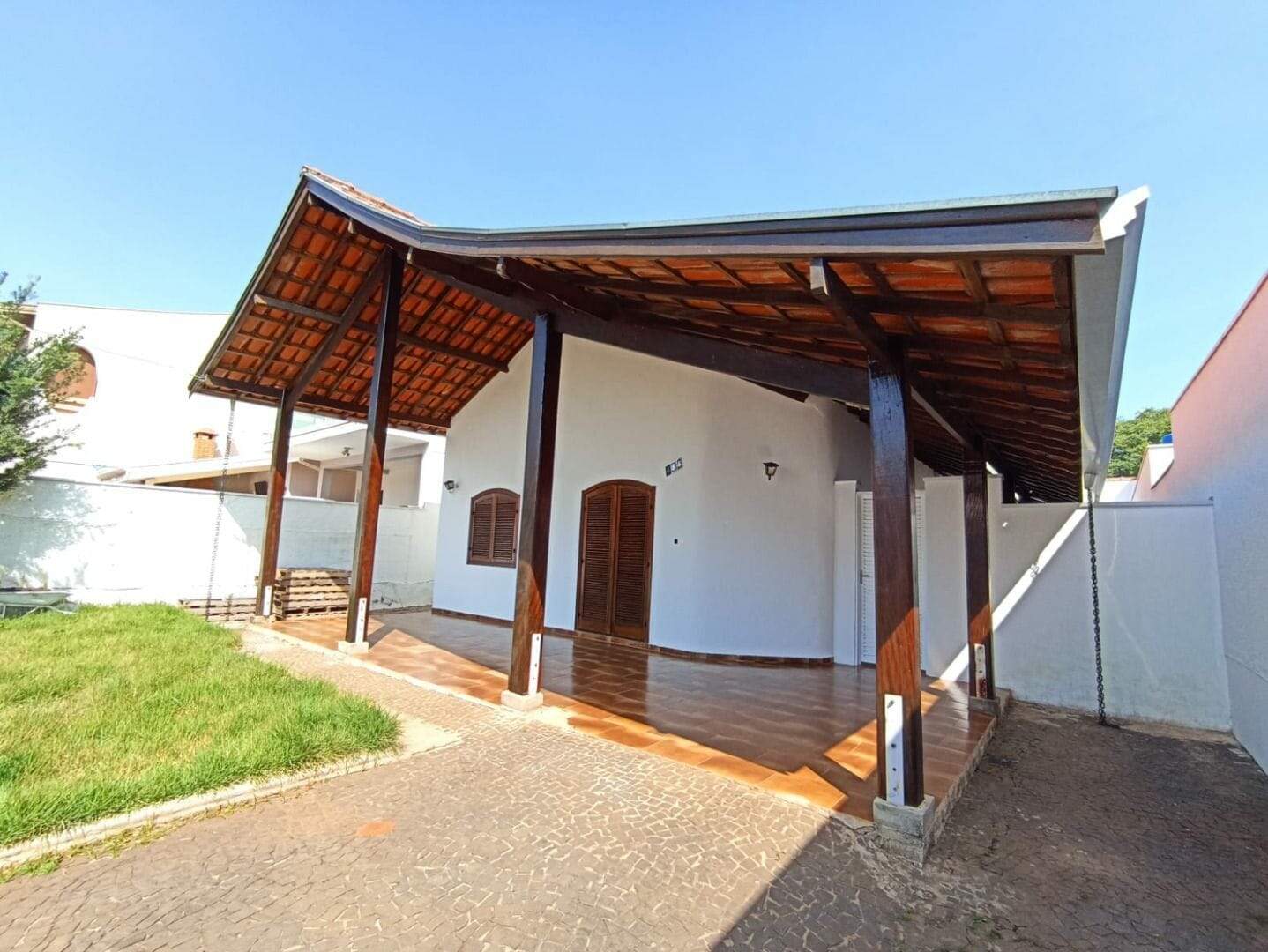 Casa à venda no Iate Clube de Americana: 