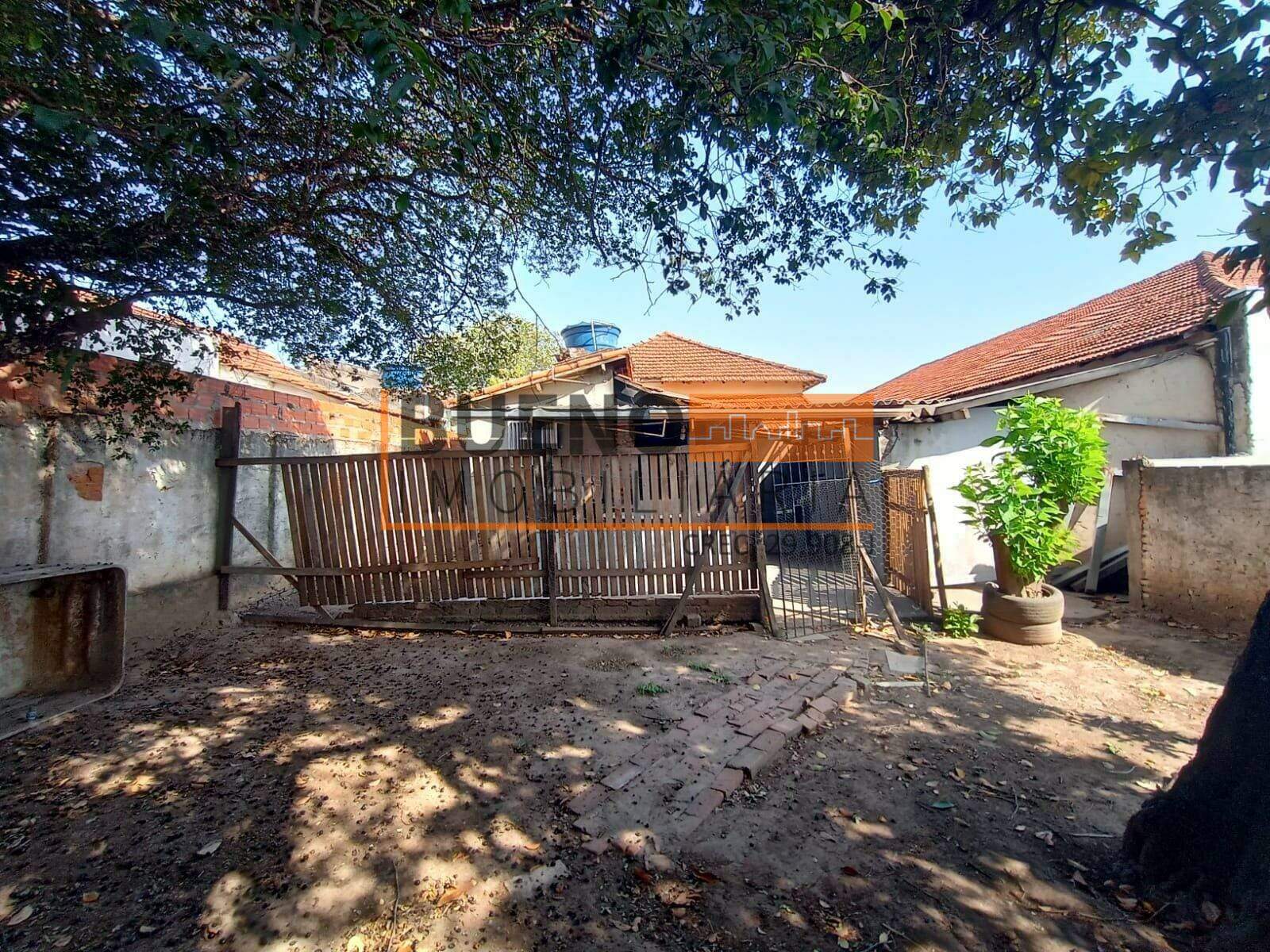 Casa à venda no Centro: 