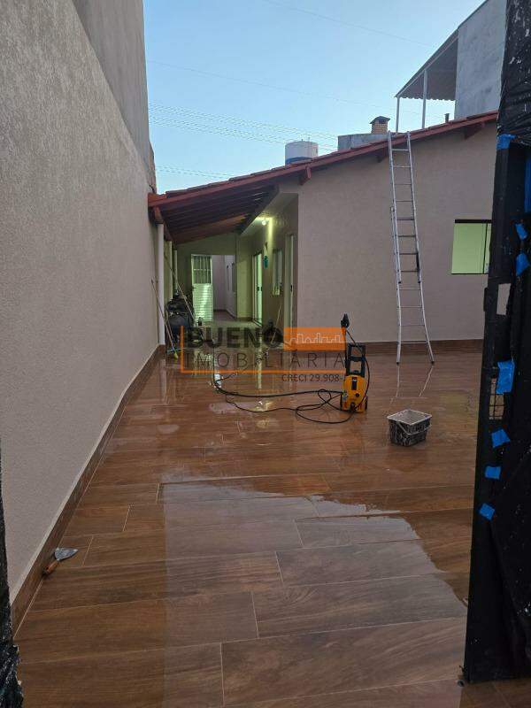 Casa à venda no Conjunto Habitacional dos Trabalhadores: 