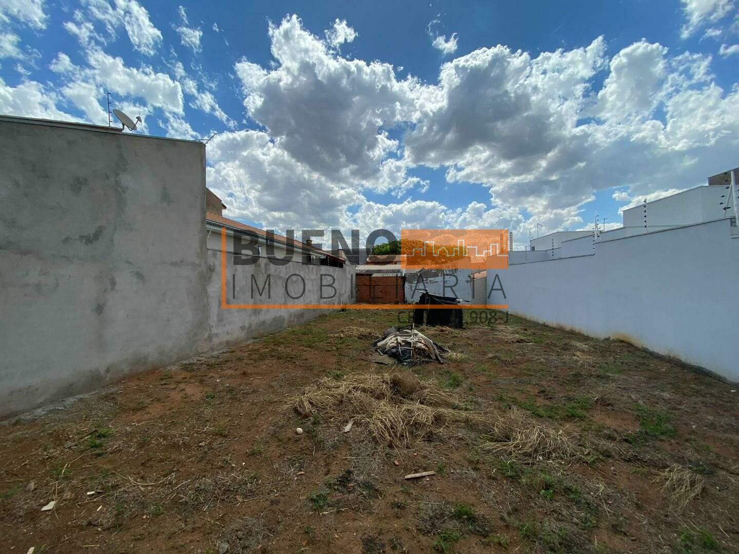 Terreno à venda no Parque Residencial Jaguari: 