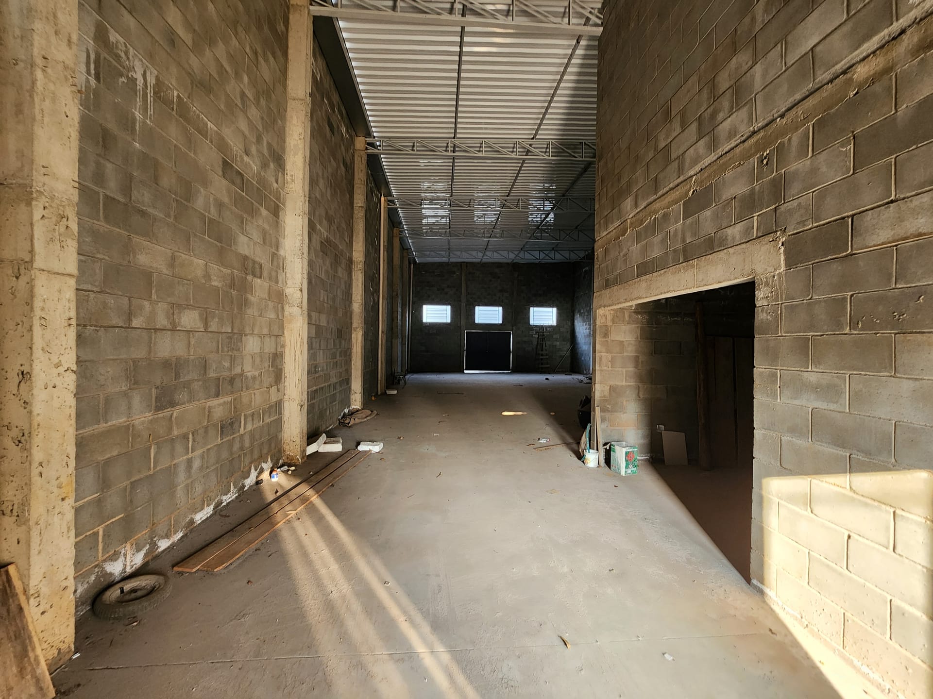 Galpão / Barracão para aluguel no Jardim Santa Alice: 