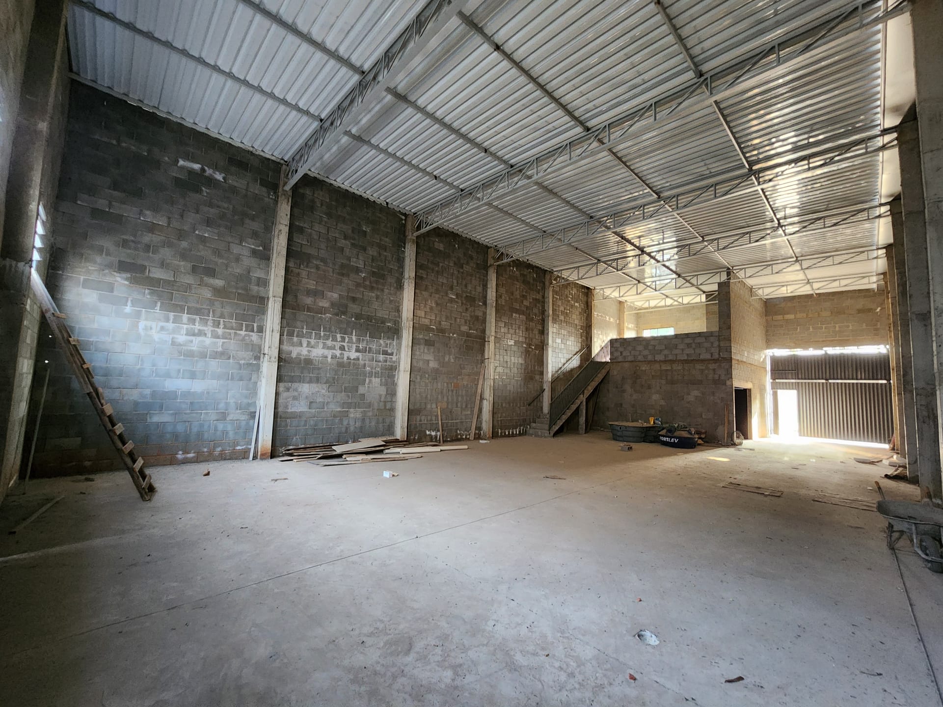 Galpão / Barracão para aluguel no Jardim Santa Alice: 